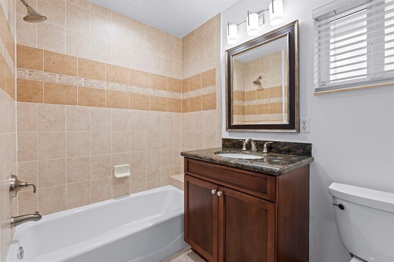 Parkland, Florida, 33067, United States, 5 Bedrooms Bedrooms, ,4 BathroomsBathrooms,Residential,For Sale,1990344