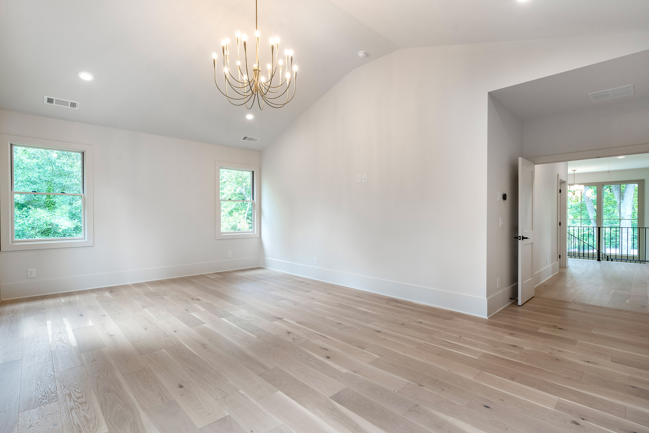  Set in the Heart of Hammond Hills in Sandy Springs - 物件實景