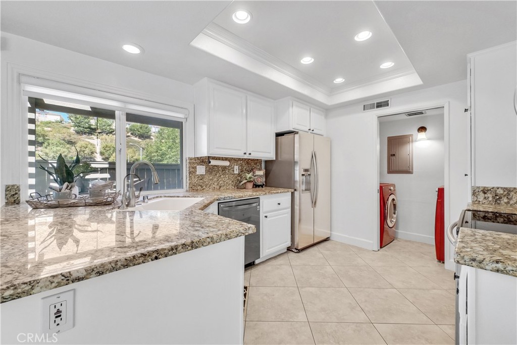 Anaheim Hills, California, 92807, United States, 3 Bedrooms Bedrooms, ,3 BathroomsBathrooms,Residential,For Sale,1940997