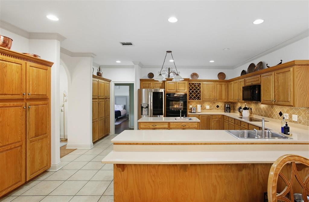 Lake Charles, Louisiana, 70605, United States, 4 Bedrooms Bedrooms, ,4 BathroomsBathrooms,Residential,For Sale,2022489