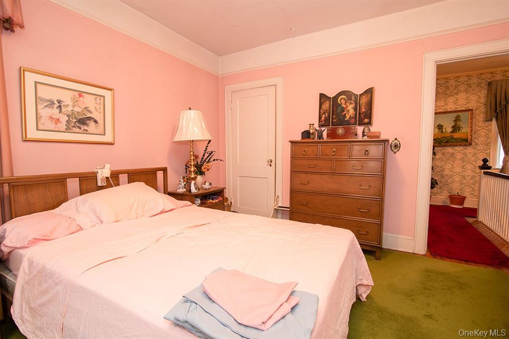 Beechhurst, New York, 11357, United States, 4 Bedrooms Bedrooms, ,1 BathroomBathrooms,Residential,For Sale,1973766