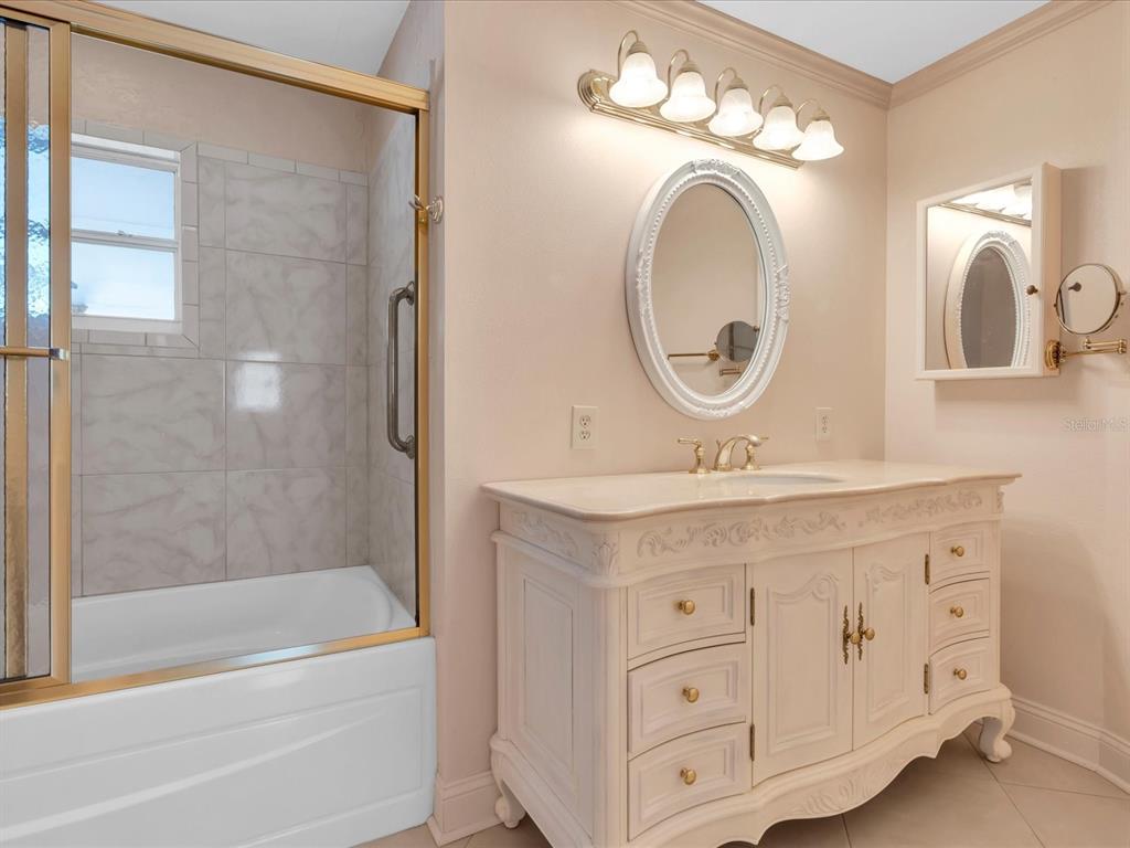 St Petersburg, Florida, 33709, United States, 3 Bedrooms Bedrooms, ,3 BathroomsBathrooms,Residential,For Sale,1991001