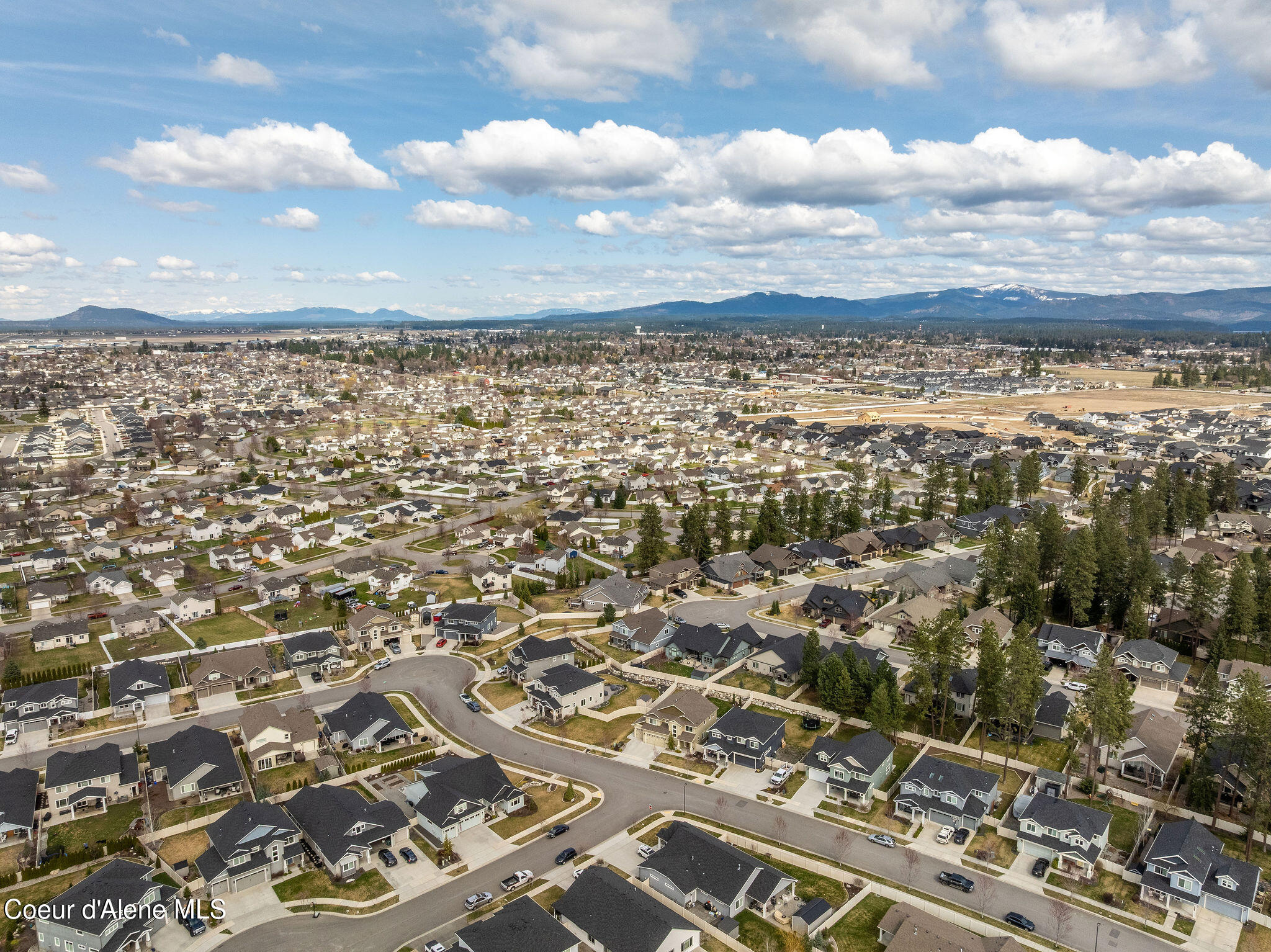Coeur D'alene, Idaho, 83815, United States, 5 Bedrooms Bedrooms, ,4 BathroomsBathrooms,Residential,For Sale,1754735