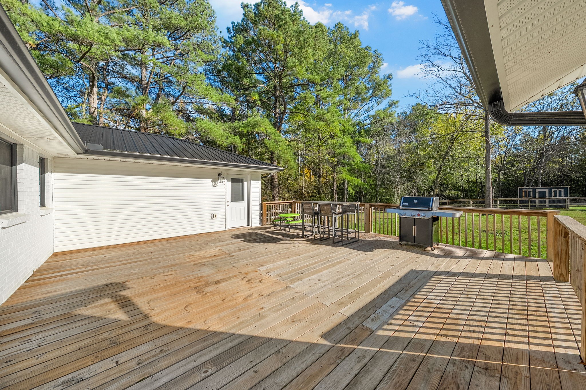 Clarksville, Tennessee, 37040, United States, 4 Bedrooms Bedrooms, ,3 BathroomsBathrooms,Residential,For Sale,1988852