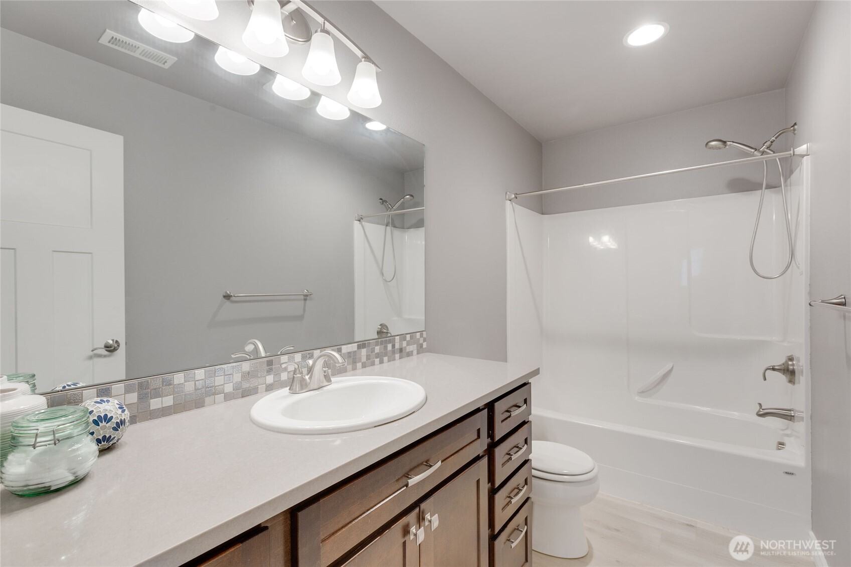 Bellingham, Washington, 98226, United States, 3 Bedrooms Bedrooms, ,2 BathroomsBathrooms,Residential,For Sale,1958971