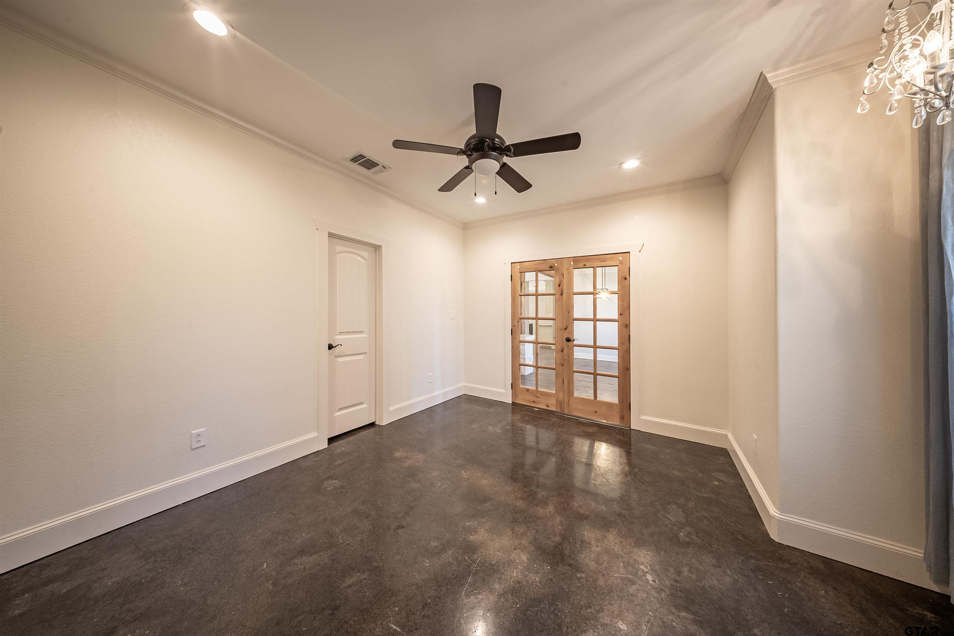 Lindale, Texas, 75771, United States, 4 Bedrooms Bedrooms, ,4 BathroomsBathrooms,Residential,For Sale,1992083