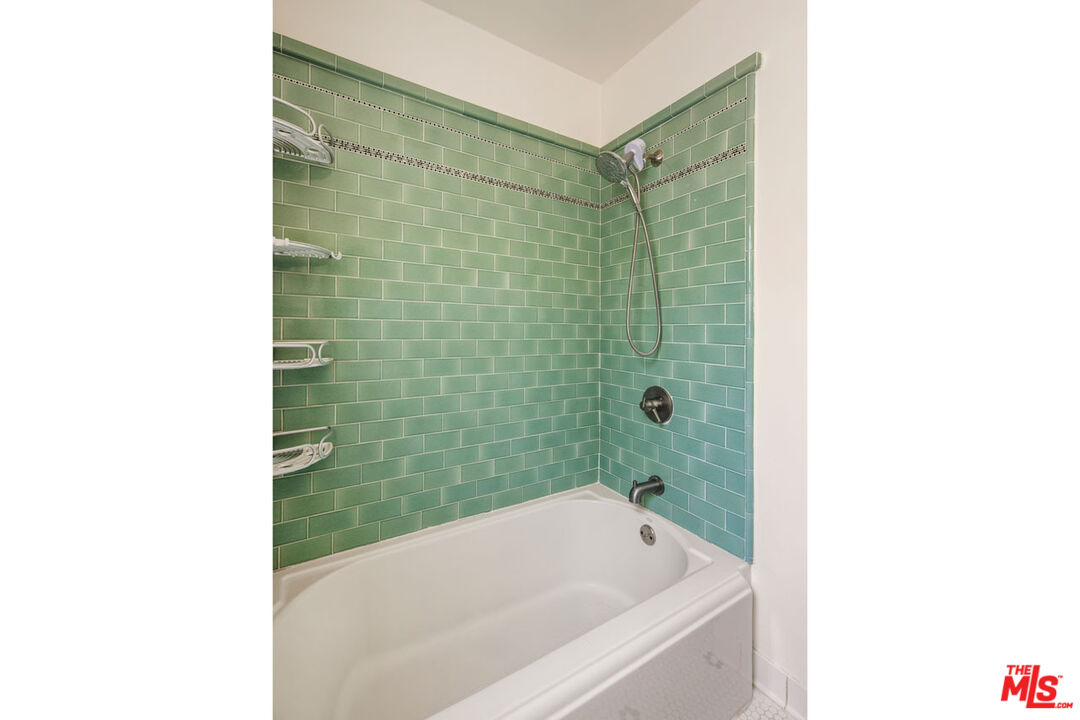 Los Angeles, California, 90031, United States, 2 Bedrooms Bedrooms, ,1 BathroomBathrooms,Residential,For Sale,1942306