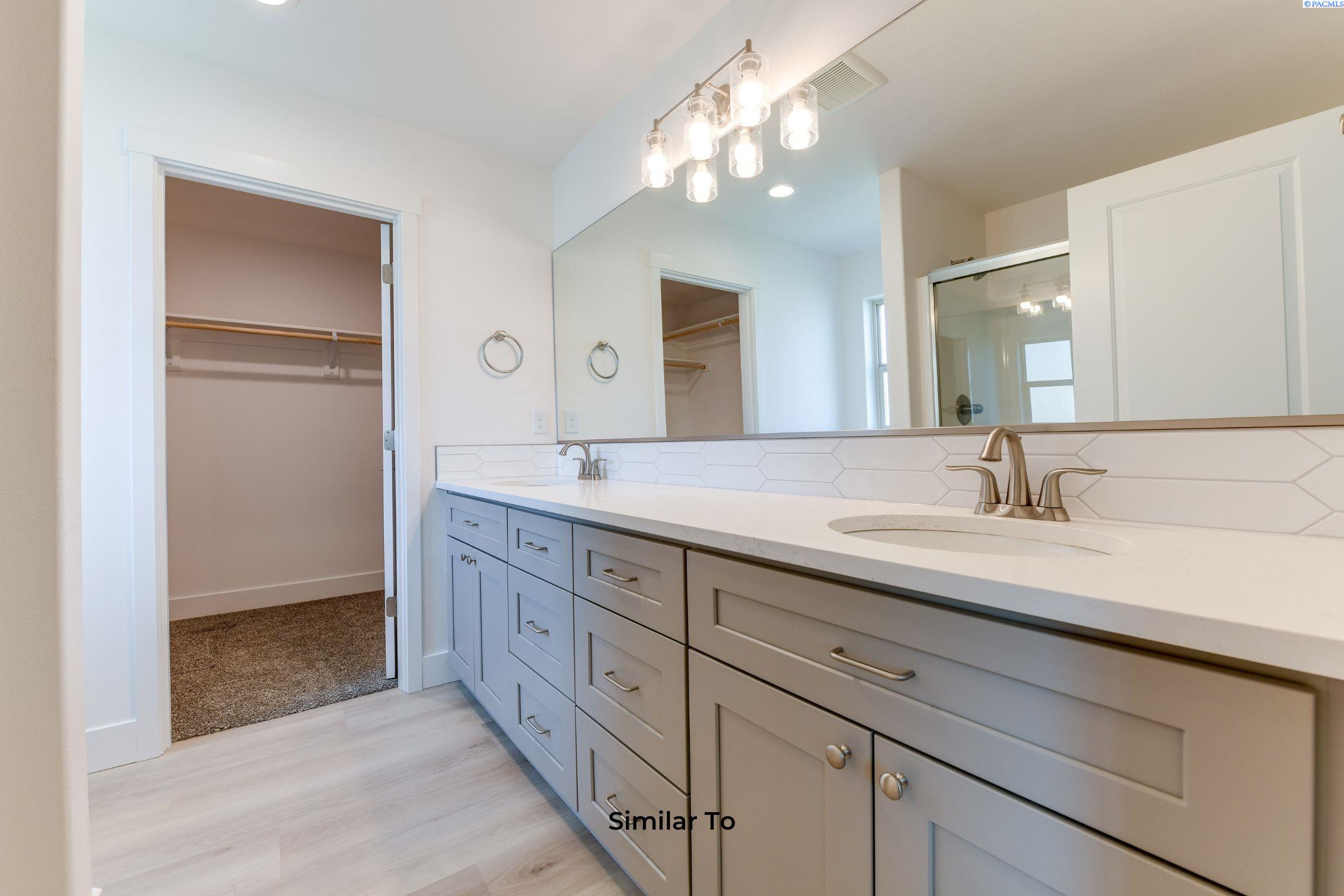 Kennewick, Washington, 99338, United States, 3 Bedrooms Bedrooms, ,1 BathroomBathrooms,Residential,For Sale,1901693