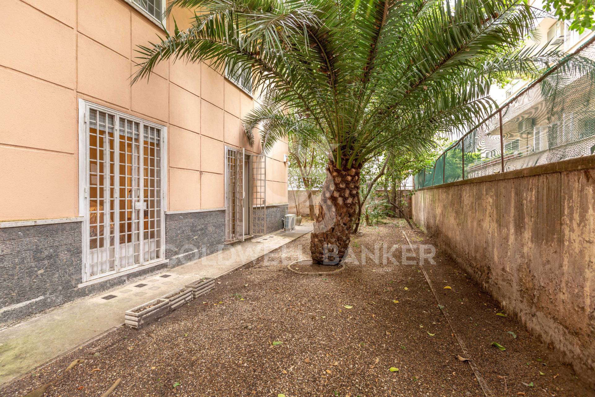 Roma, Roma, 00100, IT, 2 Bedrooms Bedrooms, ,2 BathroomsBathrooms,Residential,For Sale,1883307