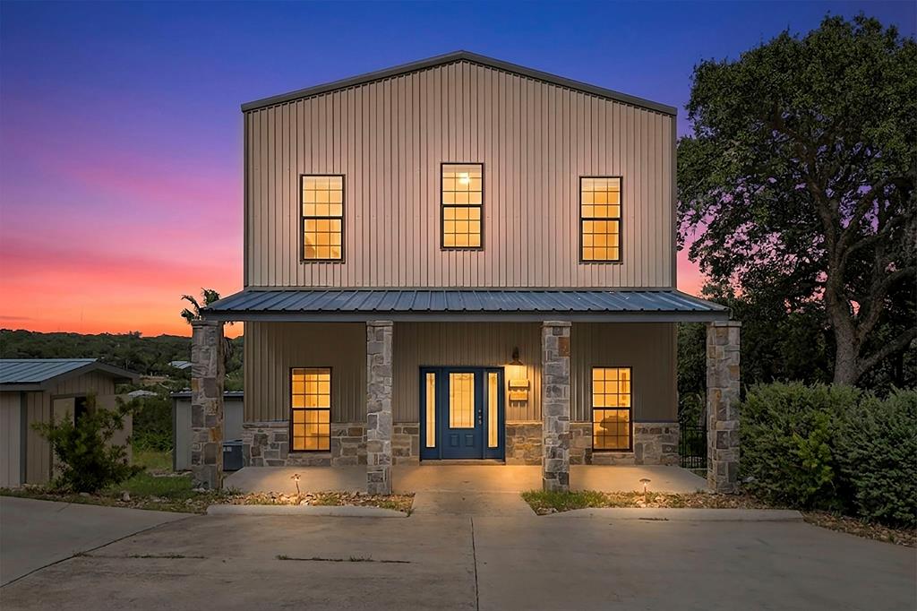 Blue Bill Cove Dr, Lakehills, TX 78063