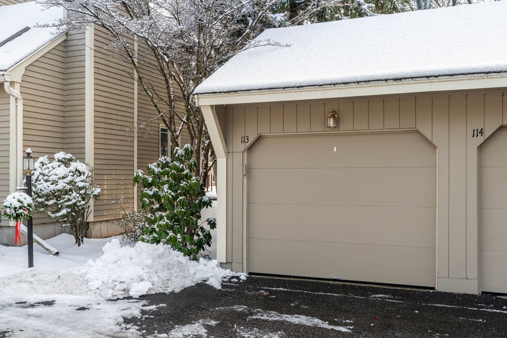 Haverhill, Massachusetts, 01830, United States, 2 Bedrooms Bedrooms, ,3 BathroomsBathrooms,Residential,For Sale,2001775