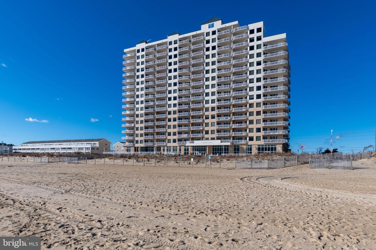 2 48th Street Unit 214, Ocean City, Maryland, 21842, United States, 3 Bedrooms Bedrooms, ,3 BathroomsBathrooms,Residential,For Sale,2 48th Street Unit 214,1676499