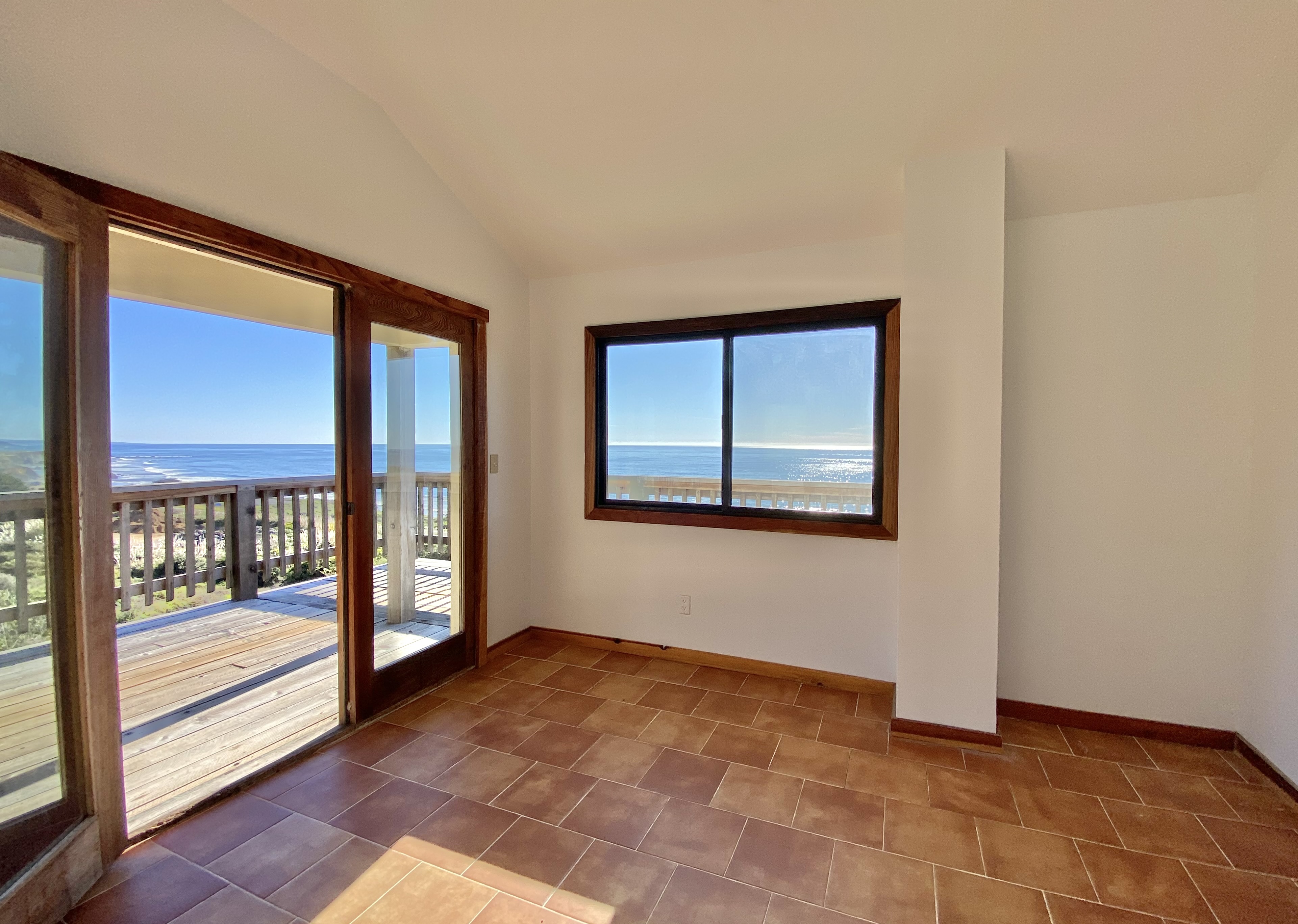  20-Acre Ocean View Parcel - 物件實景