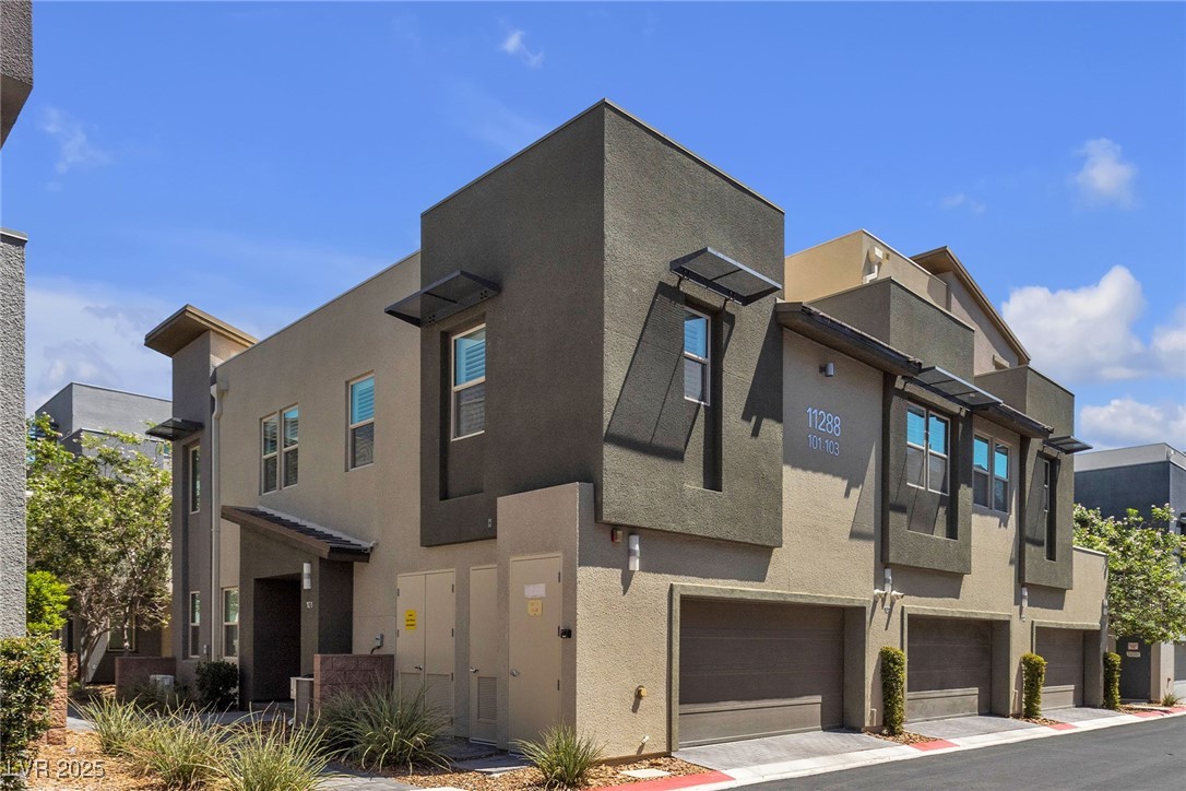 Las Vegas, Nevada, 89135, United States, 2 Bedrooms Bedrooms, ,2 BathroomsBathrooms,Residential,For Sale,1908470