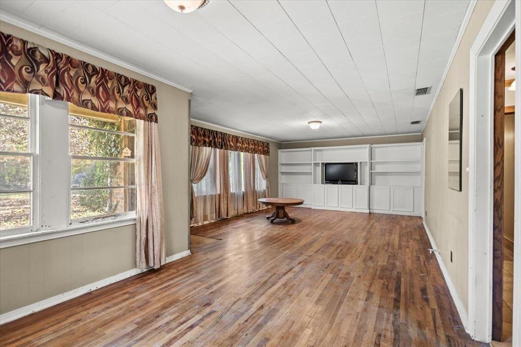 Timpson, Texas, 75975, United States, 3 Bedrooms Bedrooms, ,2 BathroomsBathrooms,Residential,For Sale,2000555