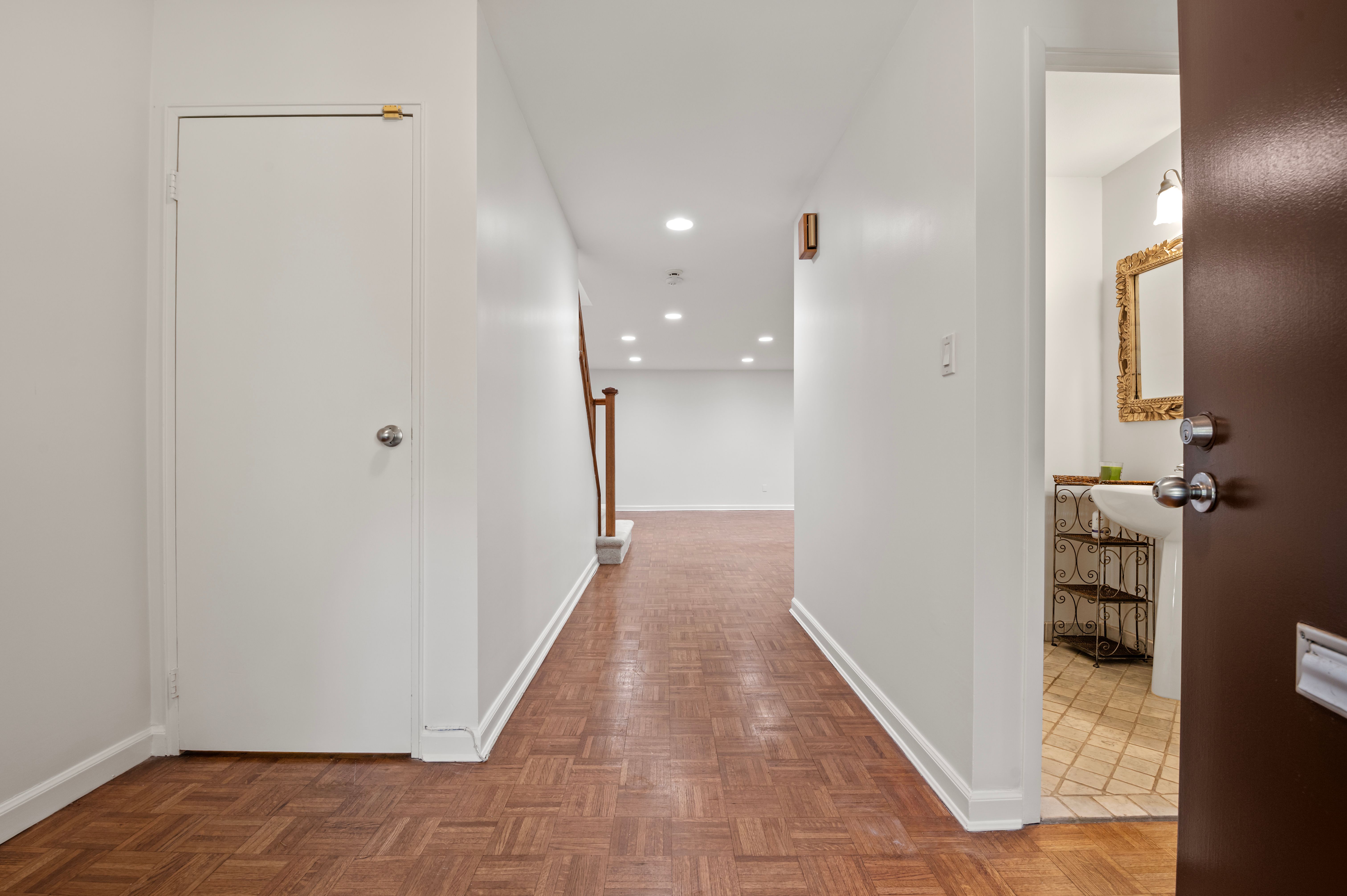  60 Pheasant Run, Roslyn, NY, 11576 - 物件實景