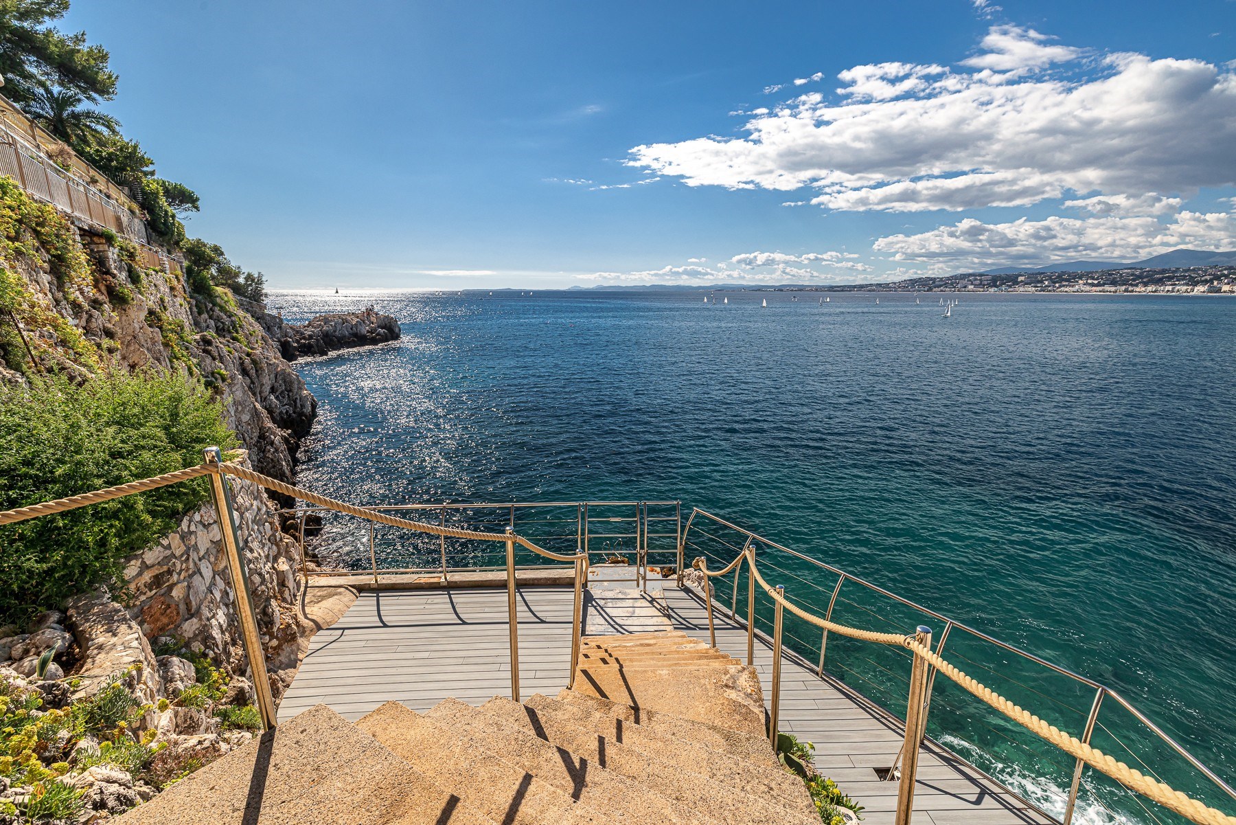  Luxury seafront apartment in Nice – 2 bedrooms, views over the Baie des Anges - 物件實景