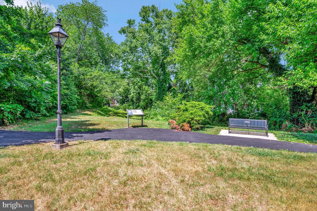 Fredericksburg, Virginia, 22401, United States, 4 Bedrooms Bedrooms, ,3 BathroomsBathrooms,Residential,For Sale,1916037