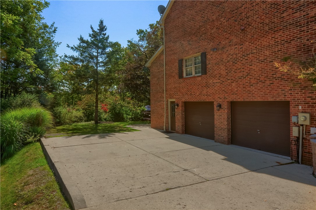 Pine Twp, Pennsylvania, 15044, United States, 4 Bedrooms Bedrooms, ,3 BathroomsBathrooms,Residential,For Sale,1951267