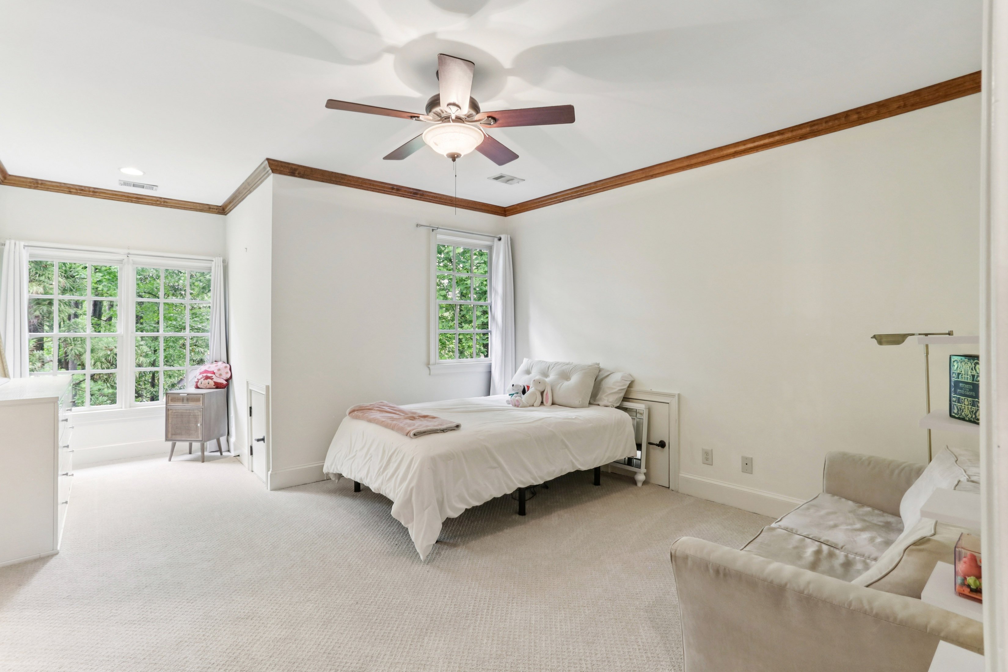  Stunning Brick Traditional in Sought-After Pine Hills - 物件實景