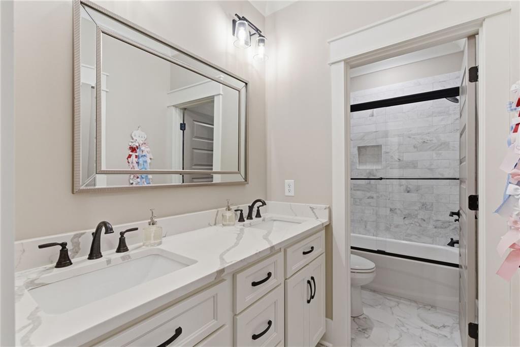 Waleska, Georgia, 30183, United States, 4 Bedrooms Bedrooms, ,4 BathroomsBathrooms,Residential,For Sale,2048996