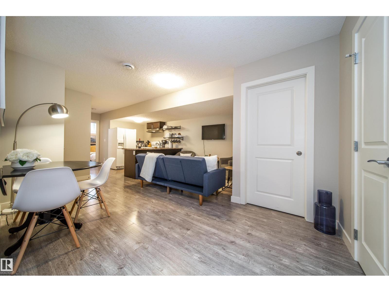EDMONTON, Alberta, T5R 1N1, CA, 5 Bedrooms Bedrooms, ,3 BathroomsBathrooms,Residential,For Sale,1913571