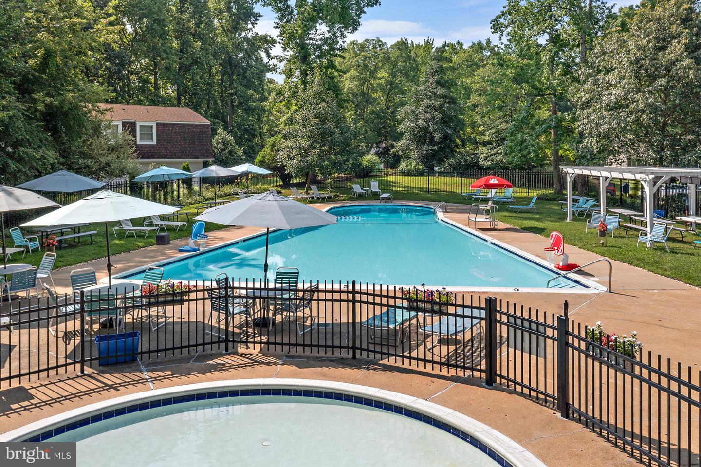 Annapolis, Maryland, 21403, United States, 4 Bedrooms Bedrooms, ,5 BathroomsBathrooms,Residential,For Sale,1900943