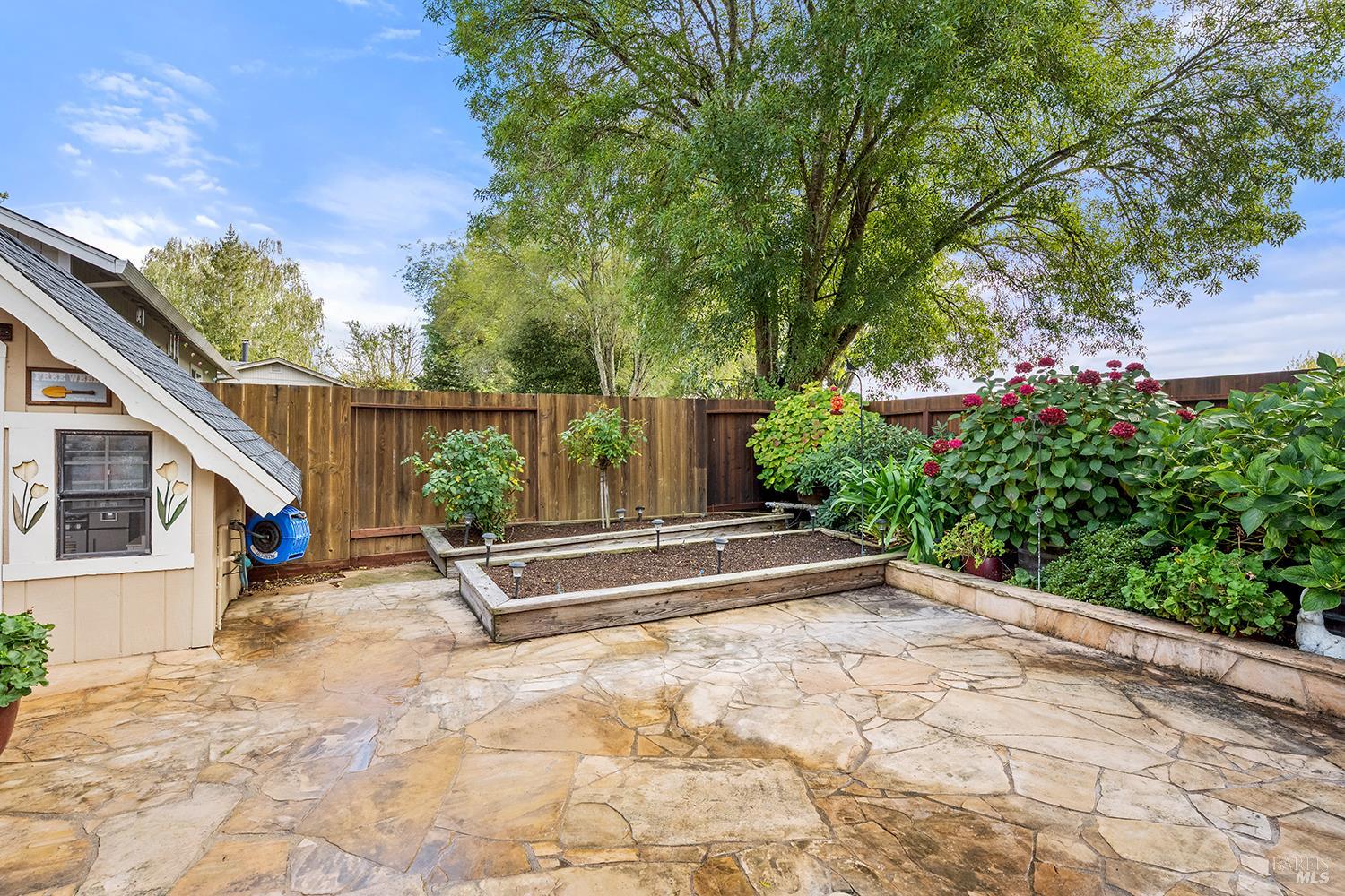 Sebastopol, California, 95472, United States, 3 Bedrooms Bedrooms, ,3 BathroomsBathrooms,Residential,For Sale,1990345