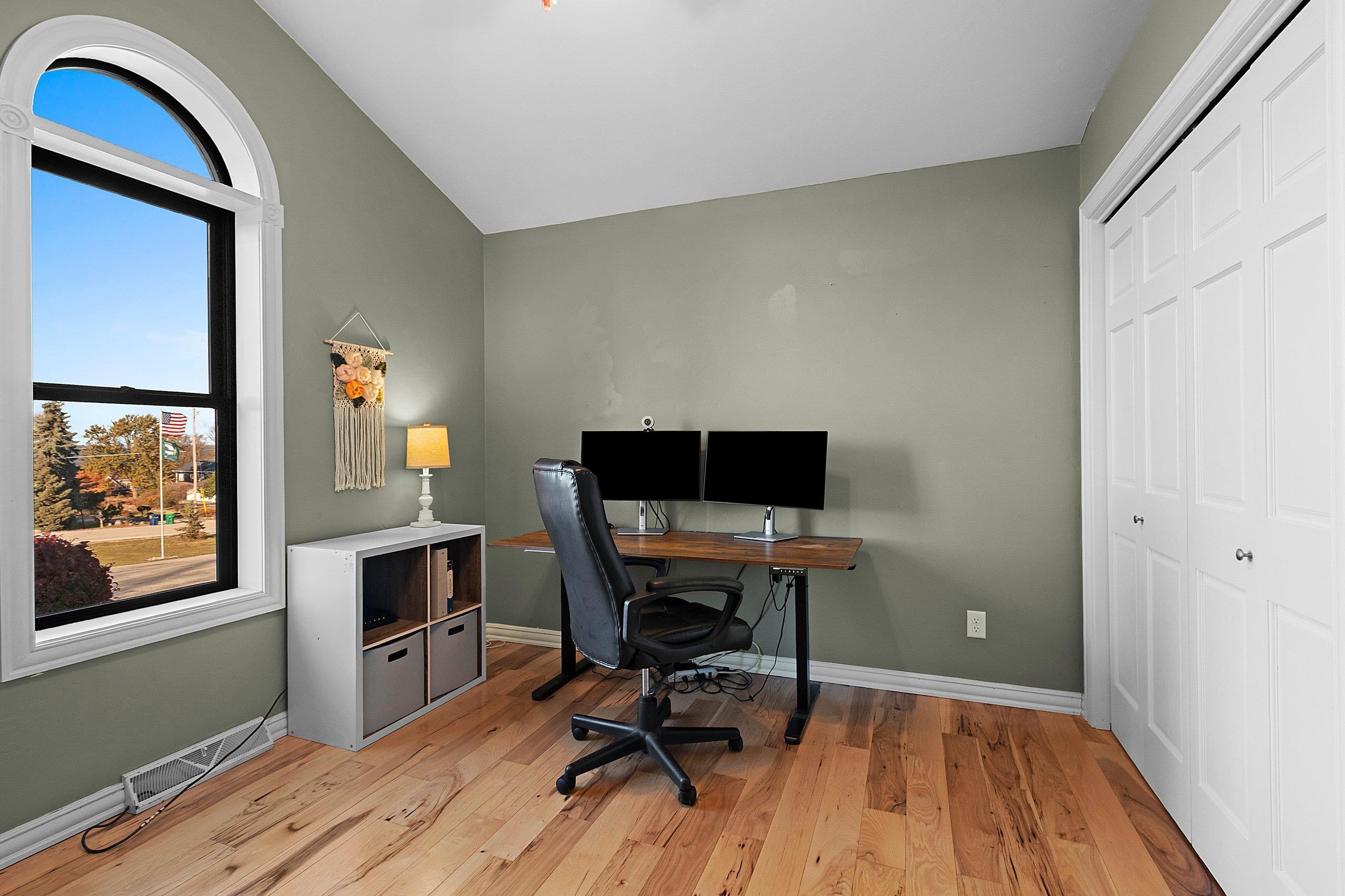 GREEN BAY, Wisconsin, 54311, United States, 4 Bedrooms Bedrooms, ,4 BathroomsBathrooms,Residential,For Sale,1991050