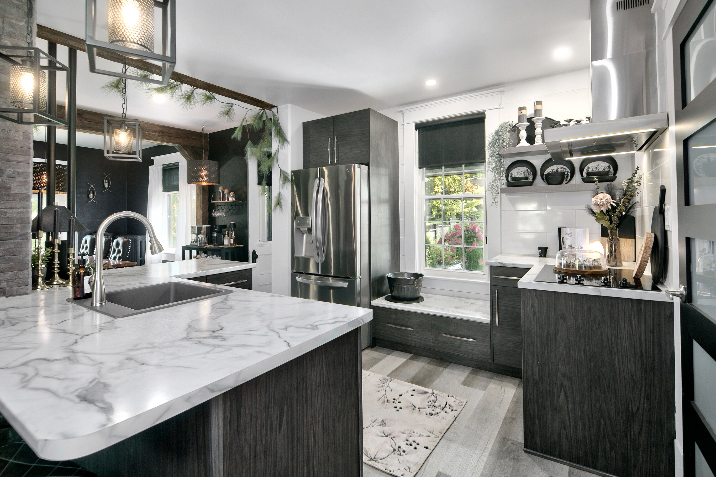  Charming Century Home - 物件實景