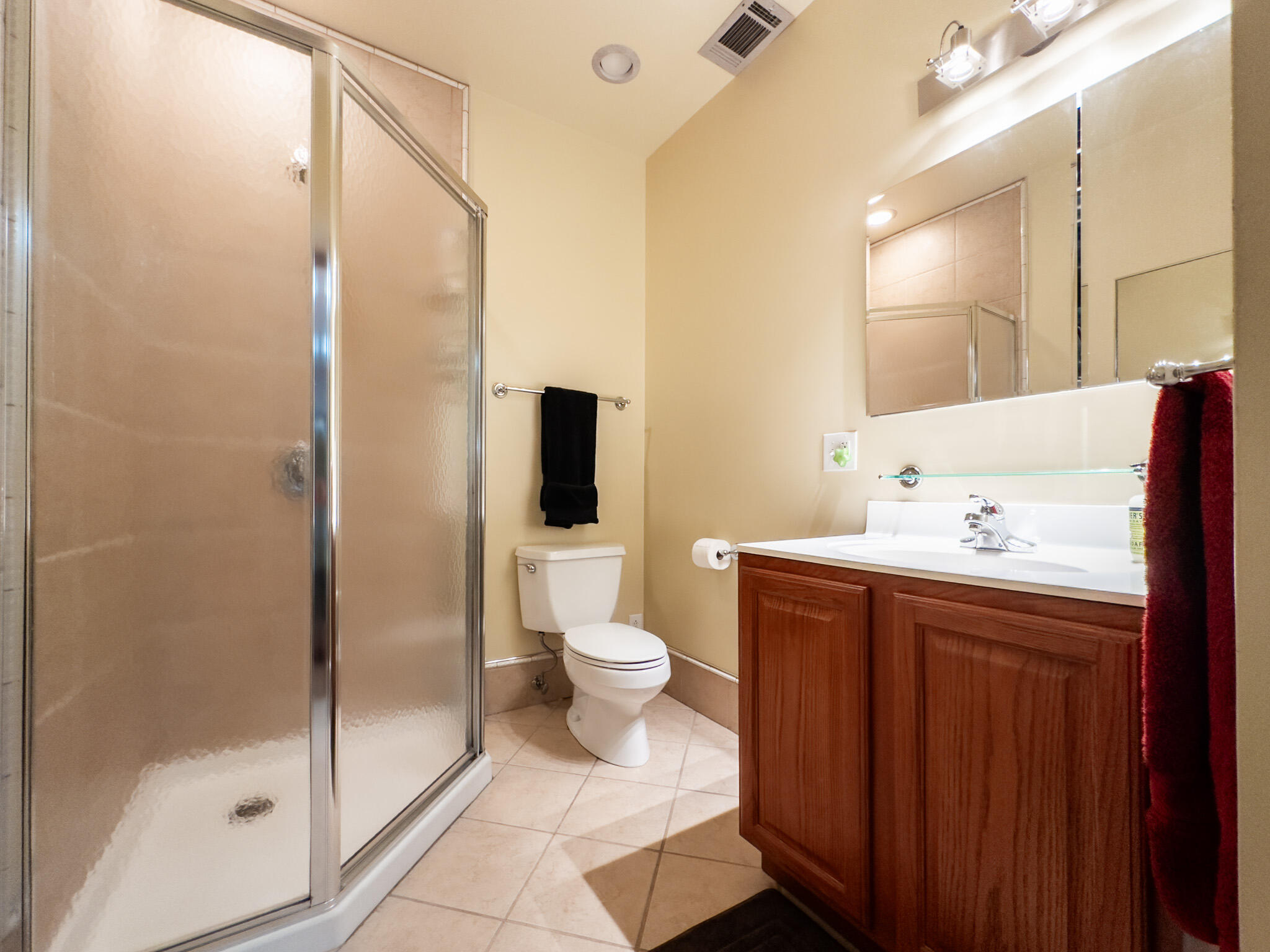 Latonia, Kentucky, 41015, United States, 3 Bedrooms Bedrooms, ,5 BathroomsBathrooms,Residential,For Sale,1940683