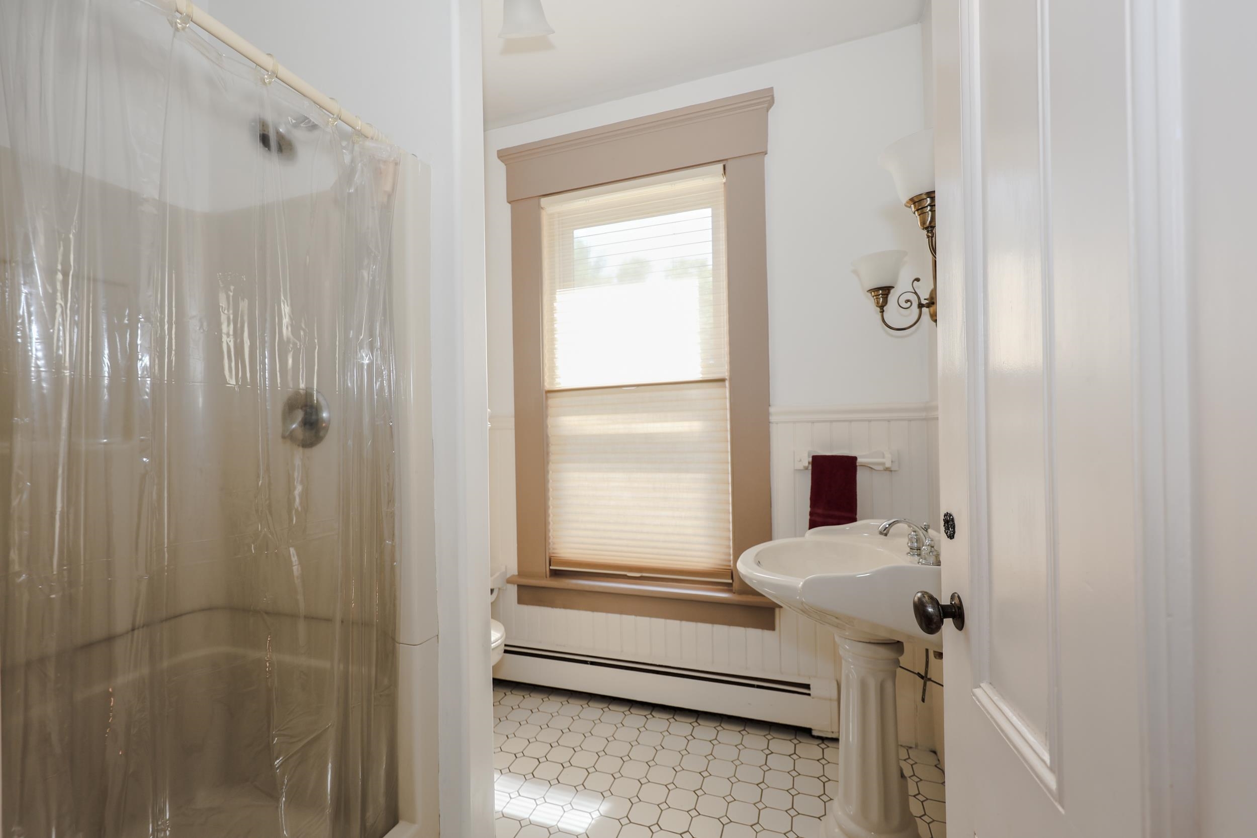 Goffstown, New Hampshire, 03045, United States, 4 Bedrooms Bedrooms, ,4 BathroomsBathrooms,Residential,For Sale,1901331