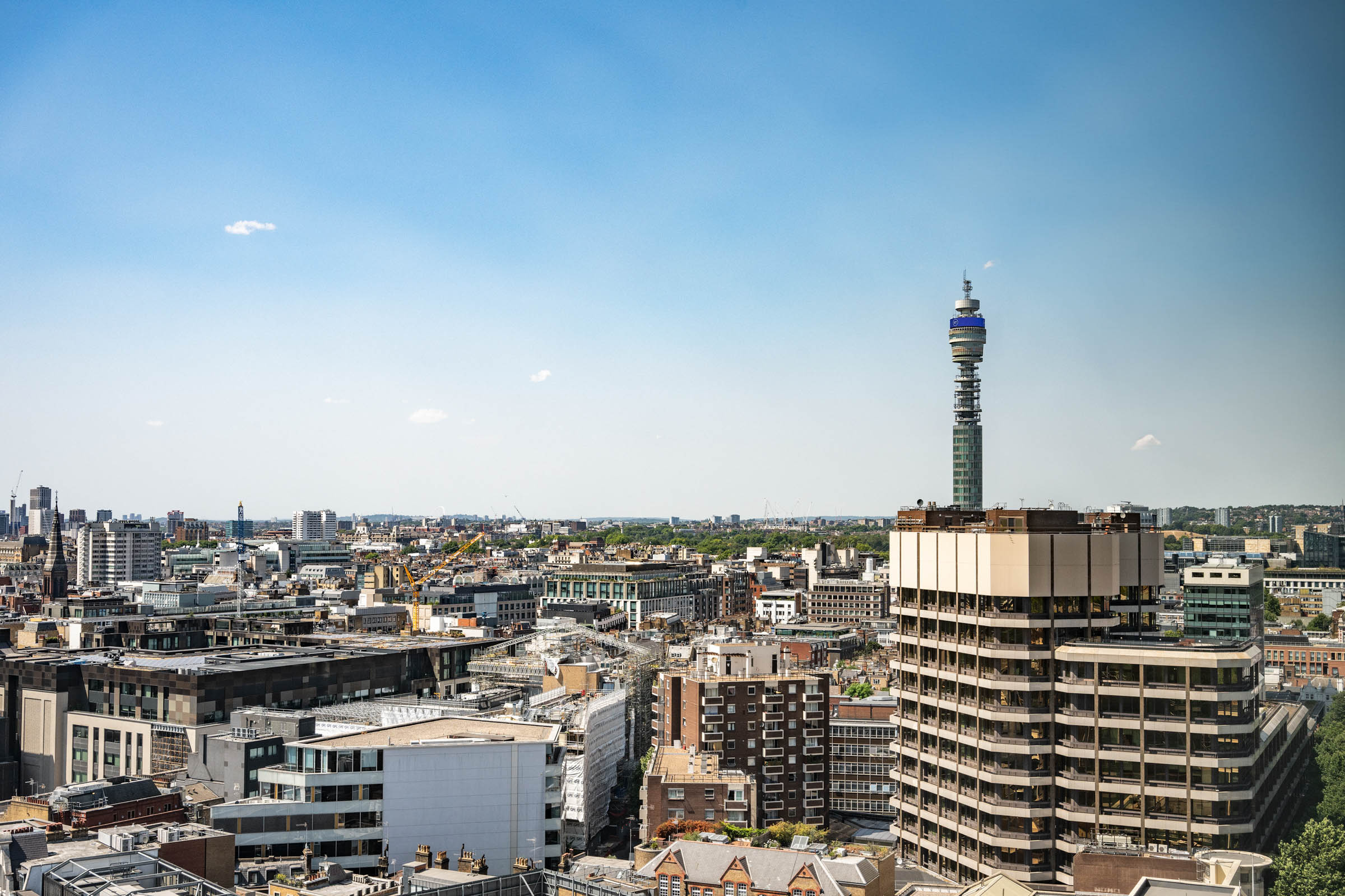  Sixteenth-Floor Apartment with Far-Reaching London Views - 物件實景
