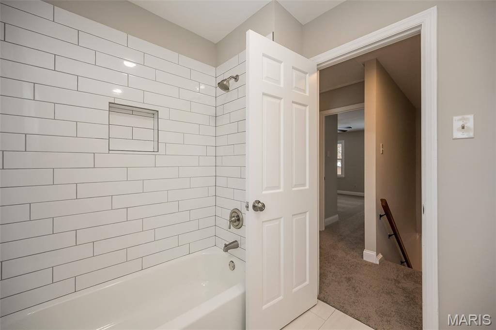 Ellisville, Missouri, 63011, United States, 4 Bedrooms Bedrooms, ,3 BathroomsBathrooms,Residential,For Sale,2002113