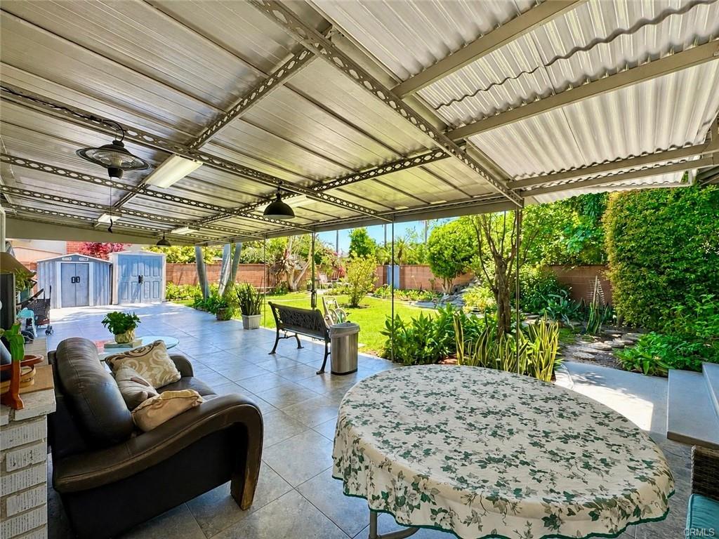 Anaheim, California, 92801, United States, 4 Bedrooms Bedrooms, ,Residential,For Sale,2049399