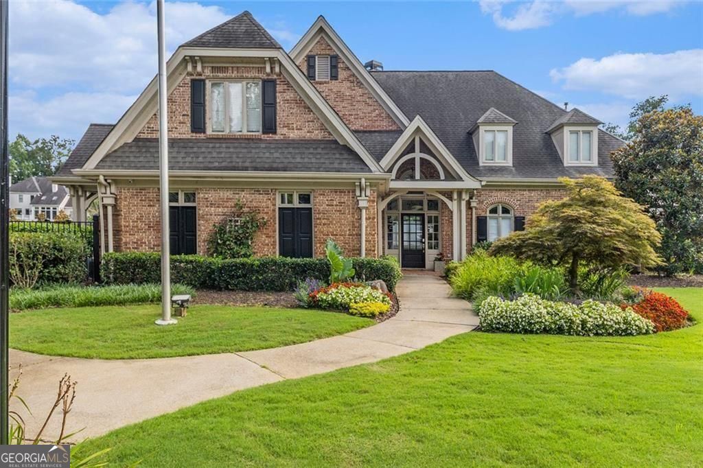Roswell, Georgia, 30075, United States, 6 Bedrooms Bedrooms, ,5 BathroomsBathrooms,Residential,For Sale,1894243