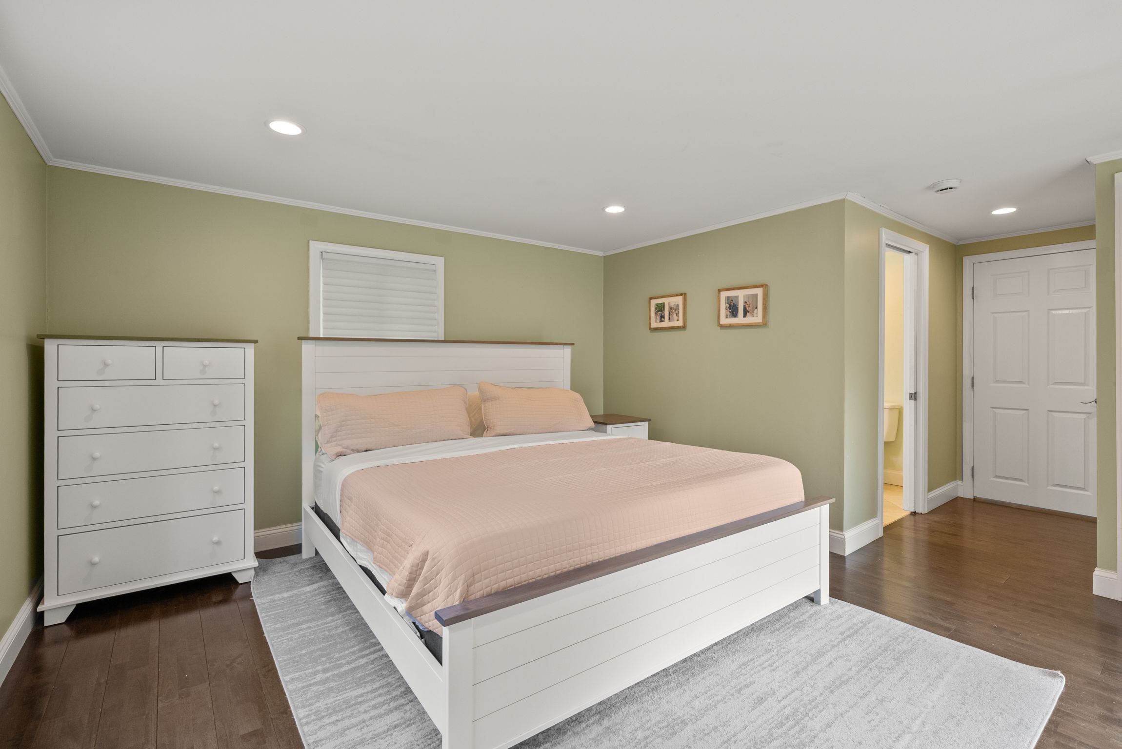  169 Pond St, Cohasset, MA, 02025 - 物件實景