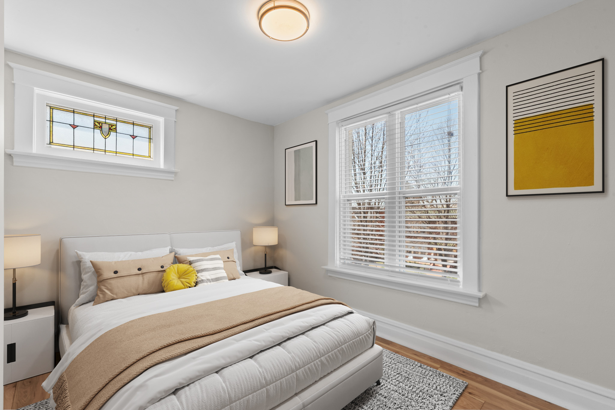  Renovated Richmond Heights Two-Family - 物件實景