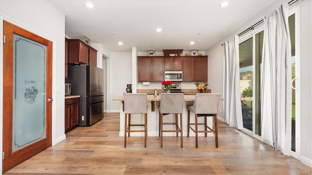 Downtown San Bernard, California, 92407, United States, 6 Bedrooms Bedrooms, ,4 BathroomsBathrooms,Residential,For Sale,1877938