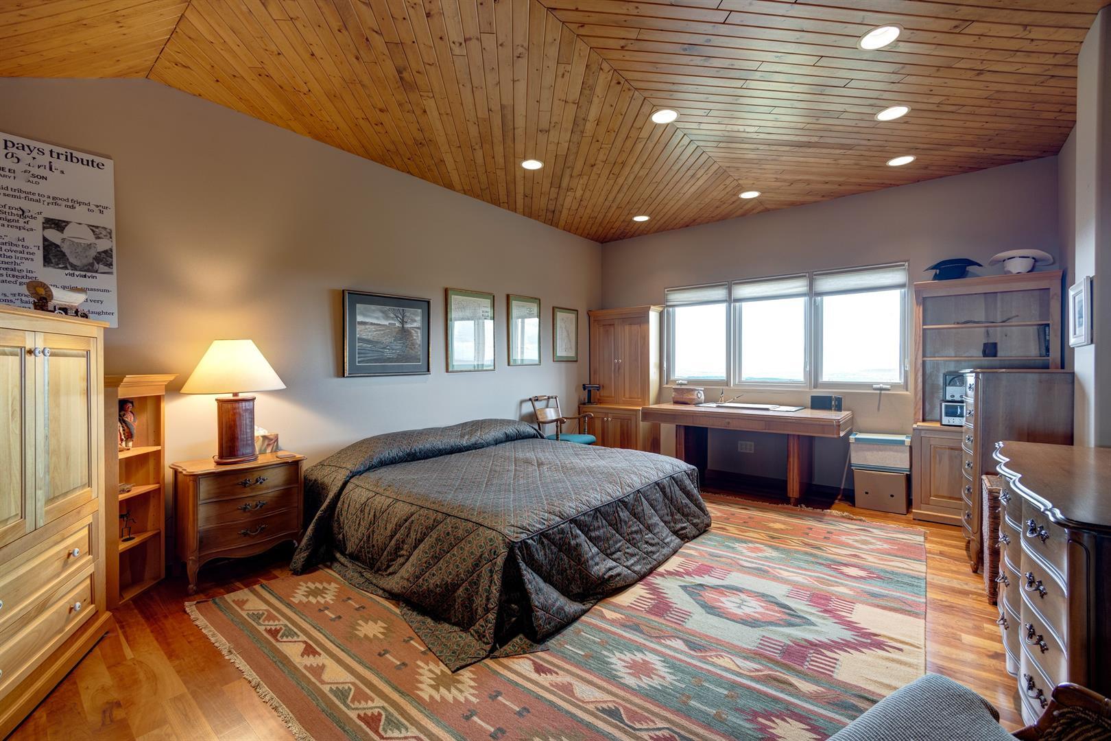 RURAL FOOTHILLS COUNTY, Alberta, T1S 4A9, CA, 3 Bedrooms Bedrooms, ,5 BathroomsBathrooms,Residential,For Sale,1838193