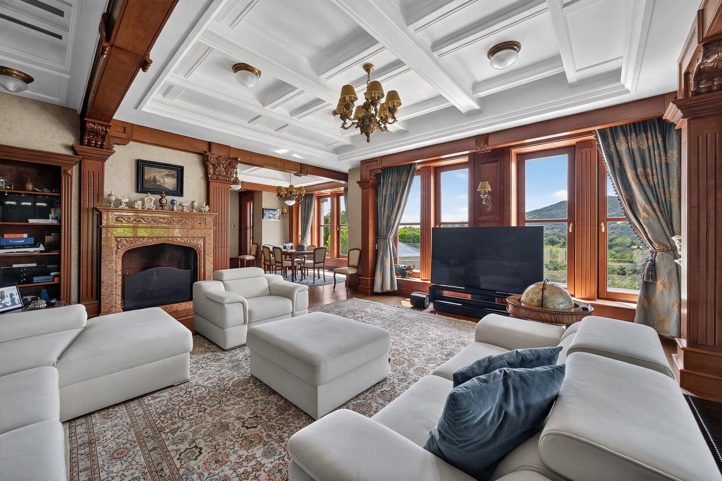  Refined Elegance and Timeless Luxury in the Heart of Remetekertváros - 物件實景