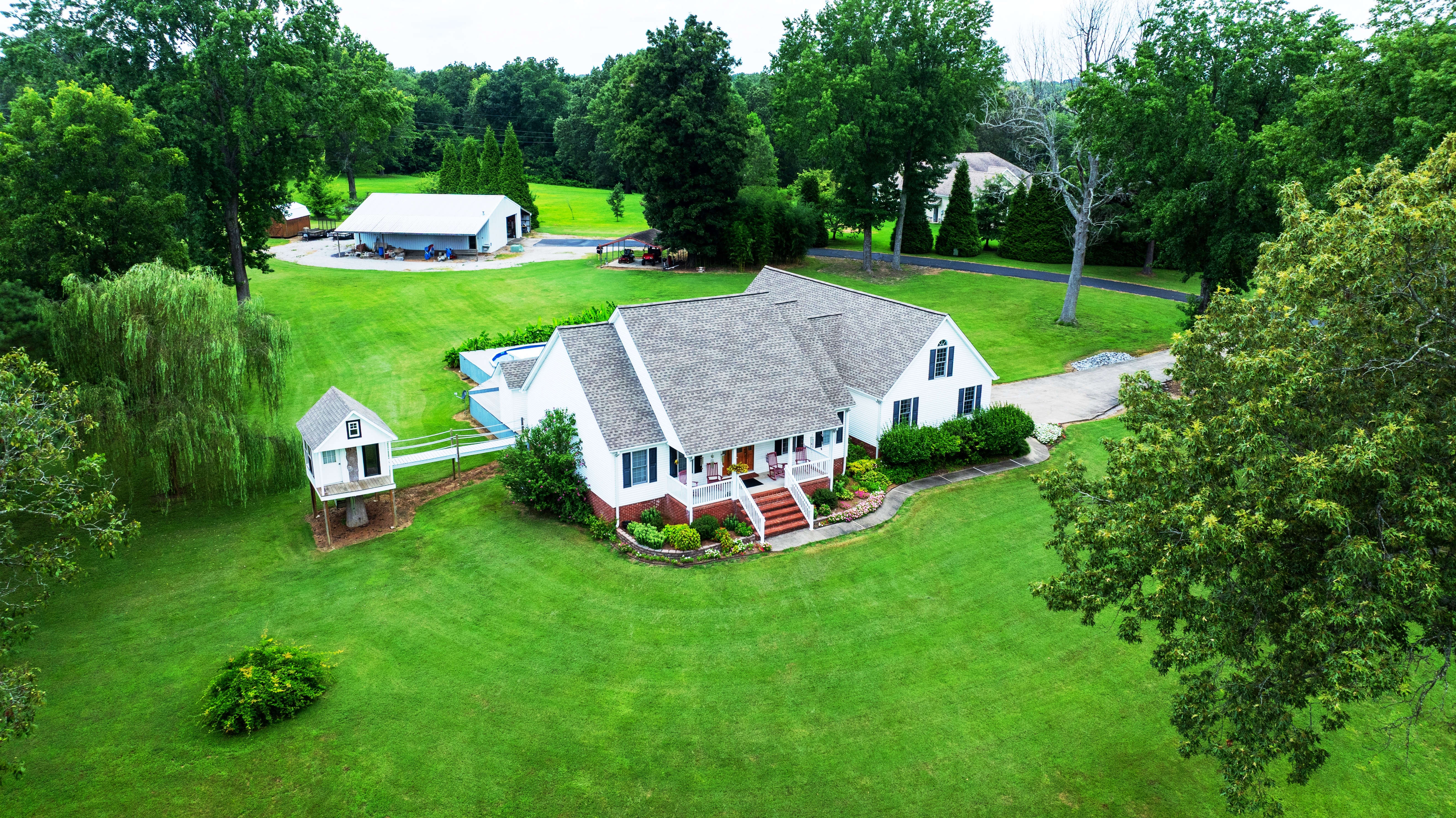 Paducah, Kentucky, 42003, United States, 4 Bedrooms Bedrooms, ,2 BathroomsBathrooms,Residential,For Sale,1974262