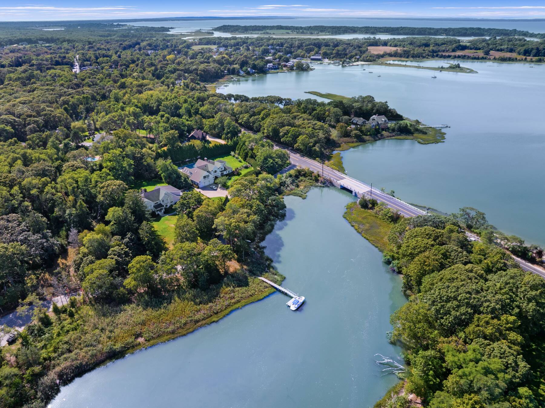  North Sea Harbor Waterfront Compound on Fish Cove - 物件實景