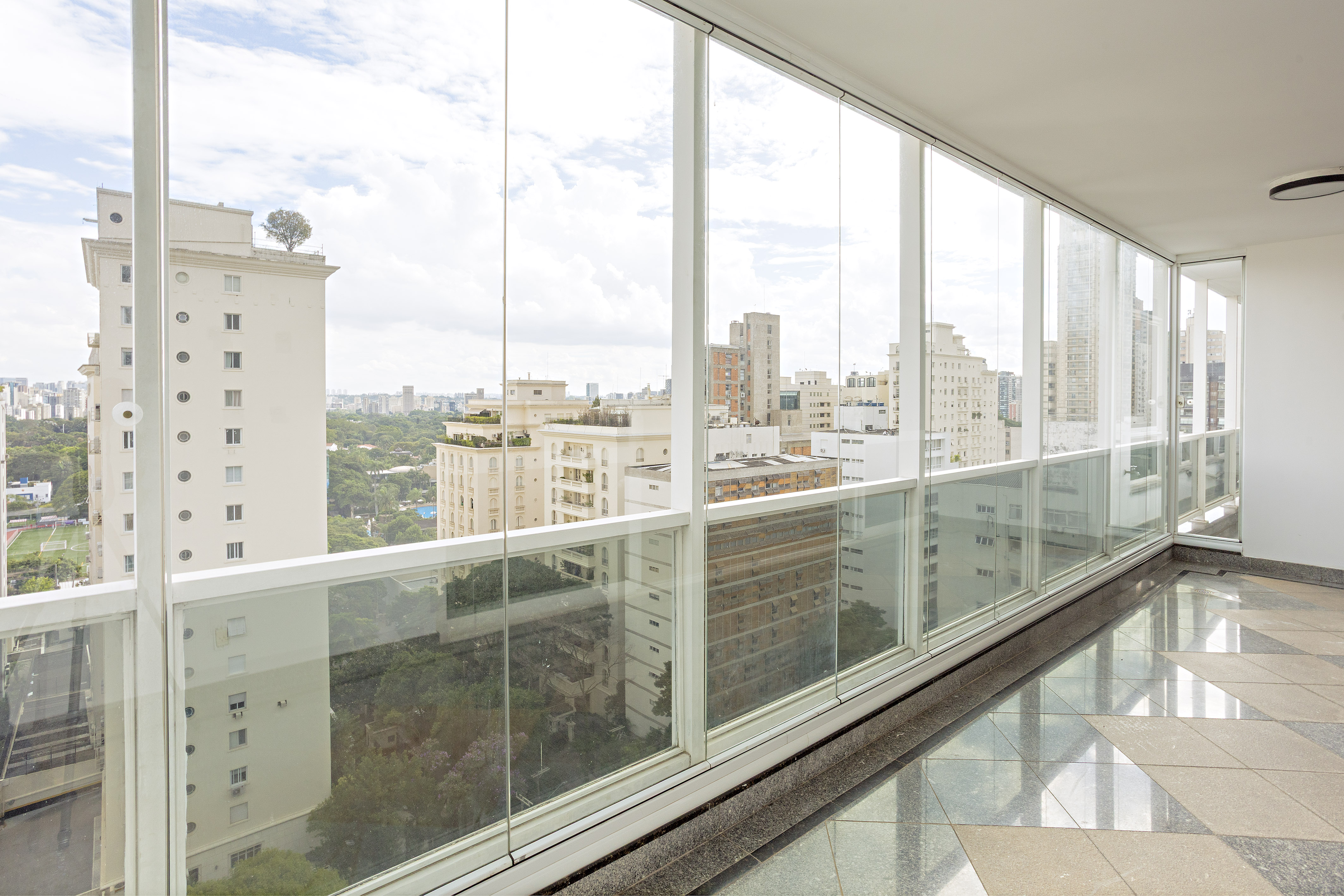  Apartment with views of Clube Paulistano in brutalist building - 物件實景