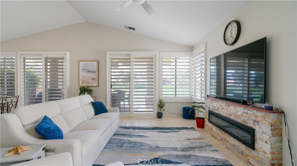 Palm Desert, California, 92211, United States, 3 Bedrooms Bedrooms, ,2 BathroomsBathrooms,Residential,For Sale,1979954