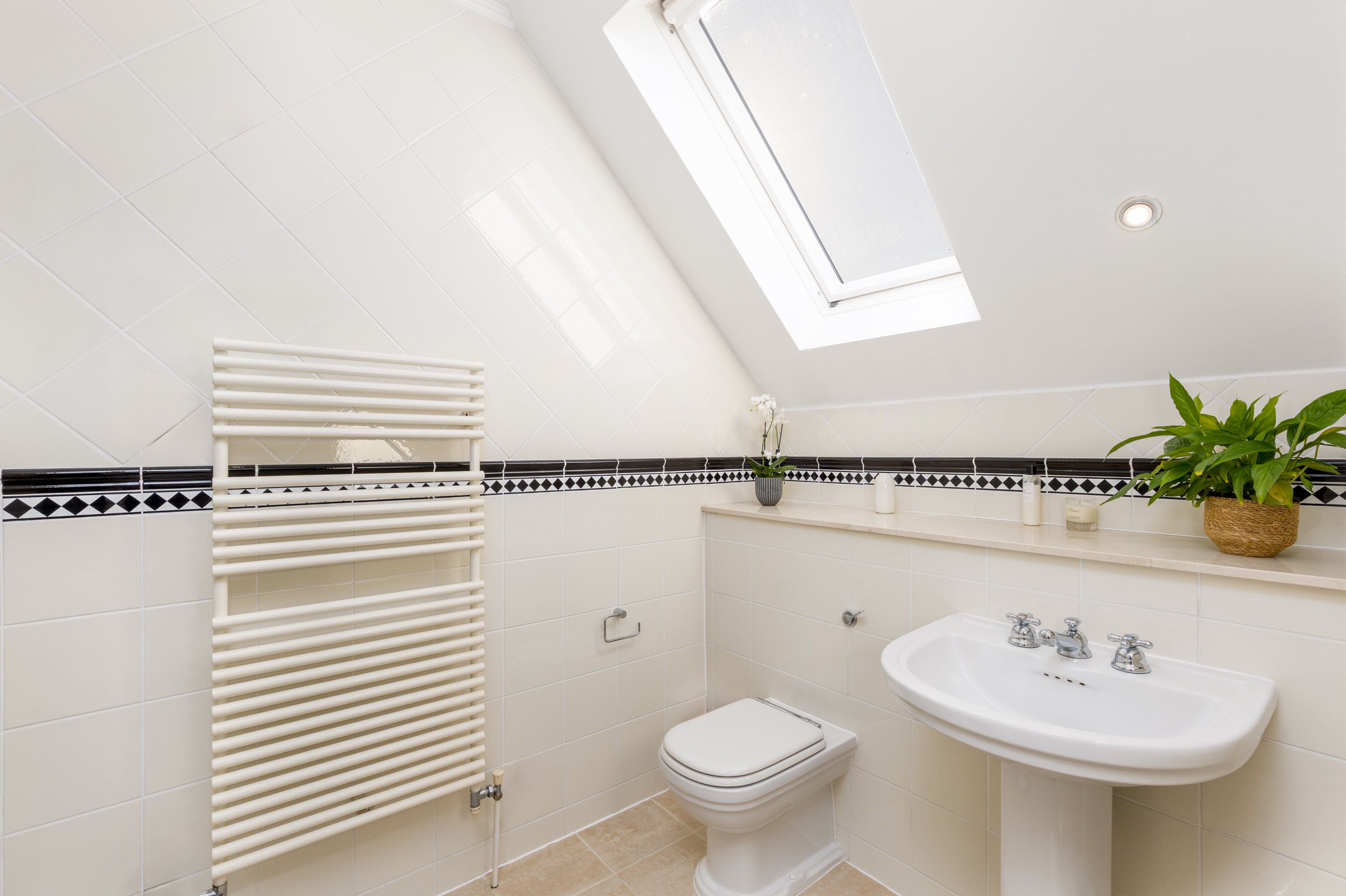  A bright Wimbledon home with far reaching southerly views and off street parking - 物件實景