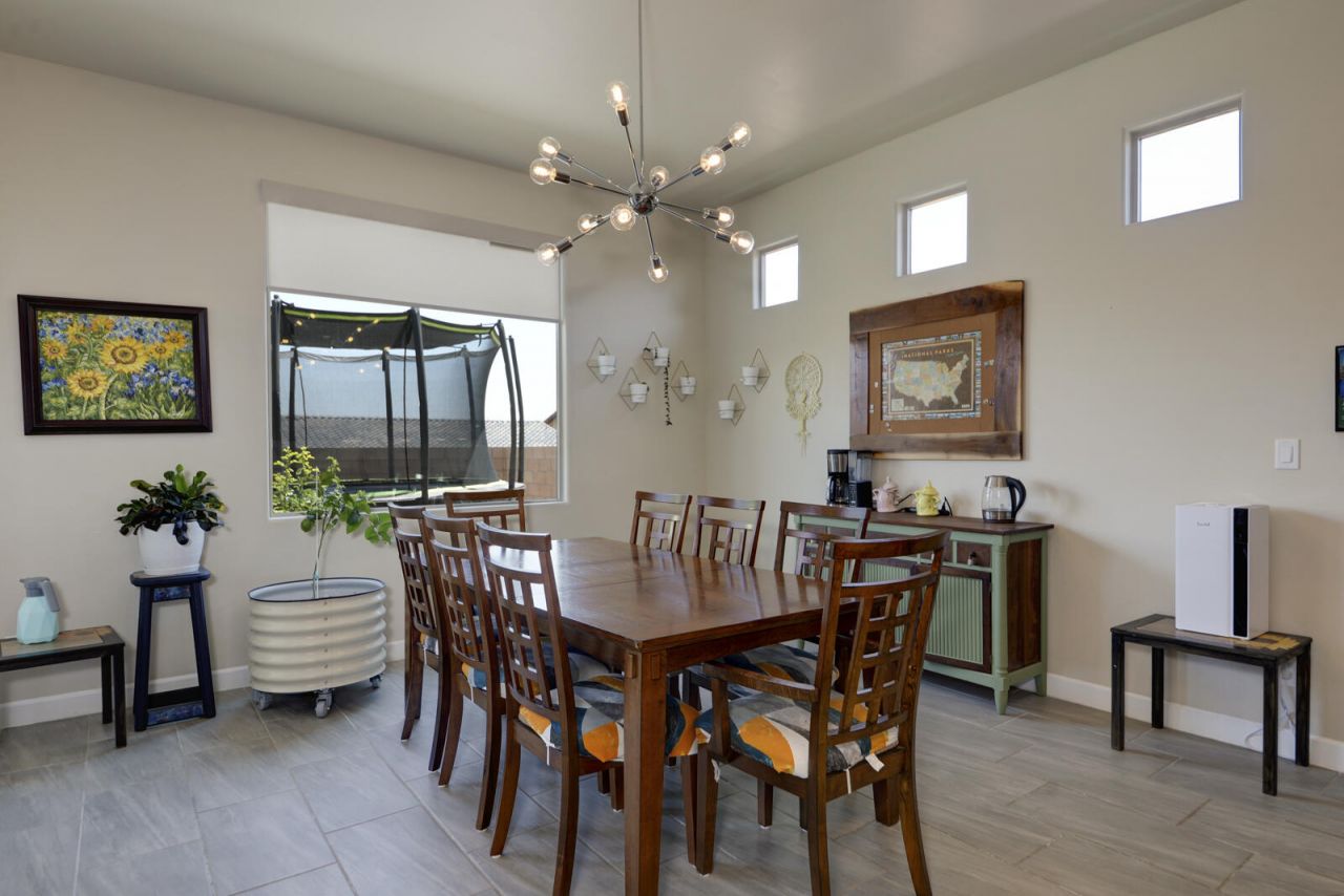 Rio Rancho, New Mexico, 87144, United States, 4 Bedrooms Bedrooms, ,3 BathroomsBathrooms,Residential,For Sale,1895660