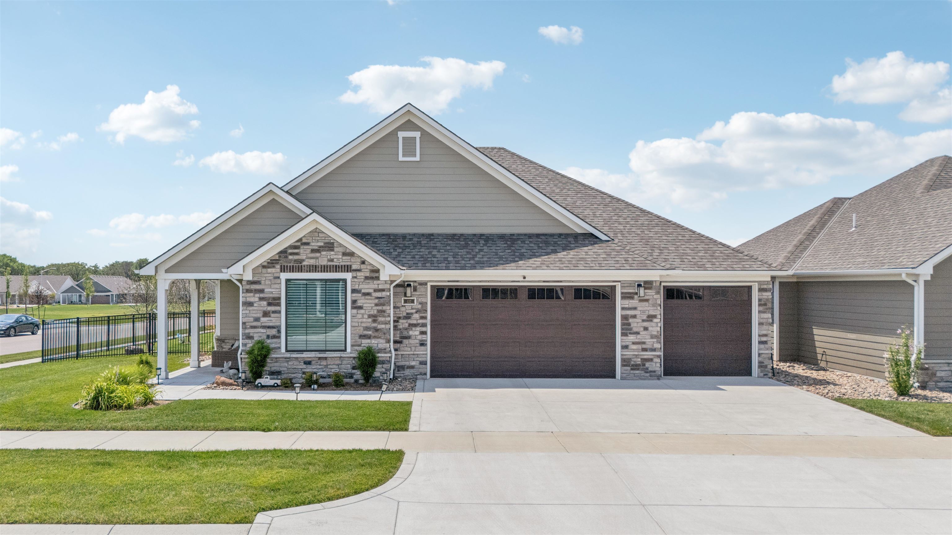 Andover, Kansas, 67002, United States, 2 Bedrooms Bedrooms, ,2 BathroomsBathrooms,Residential,For Sale,1891397
