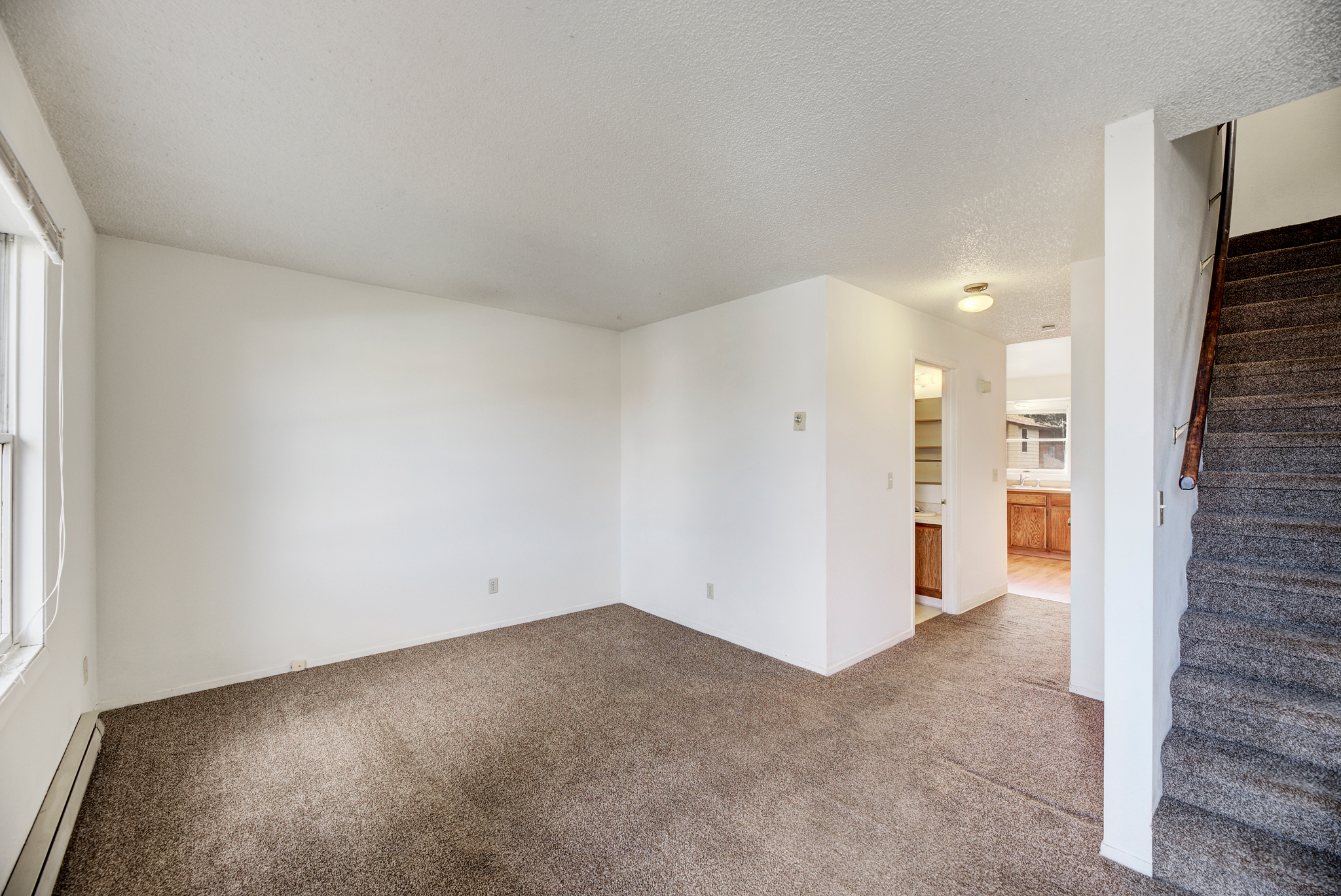 Helena, Montana, 59601, United States, 2 Bedrooms Bedrooms, ,2 BathroomsBathrooms,Residential,For Sale,1974196