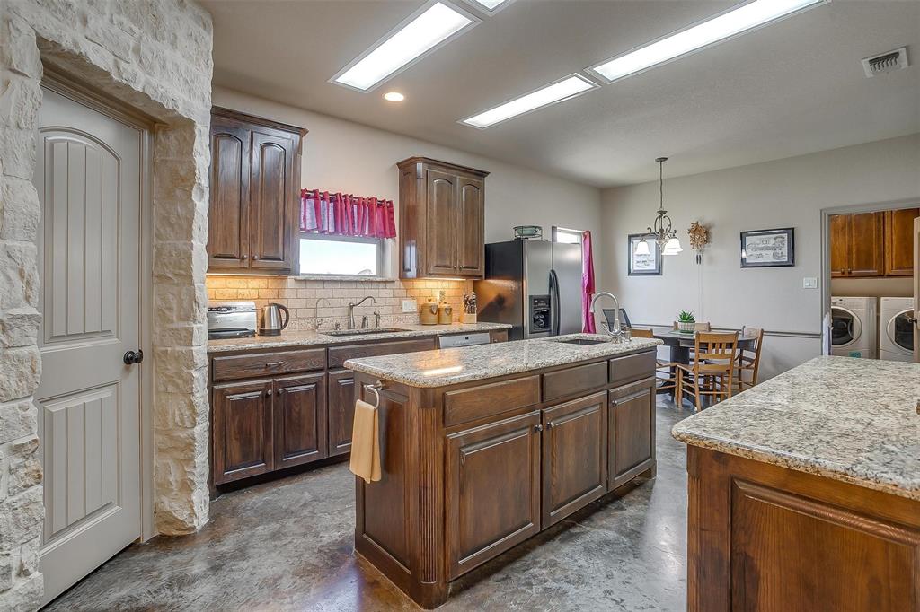 Granbury, Texas, 76048, United States, ,Residential,For Sale,1822793